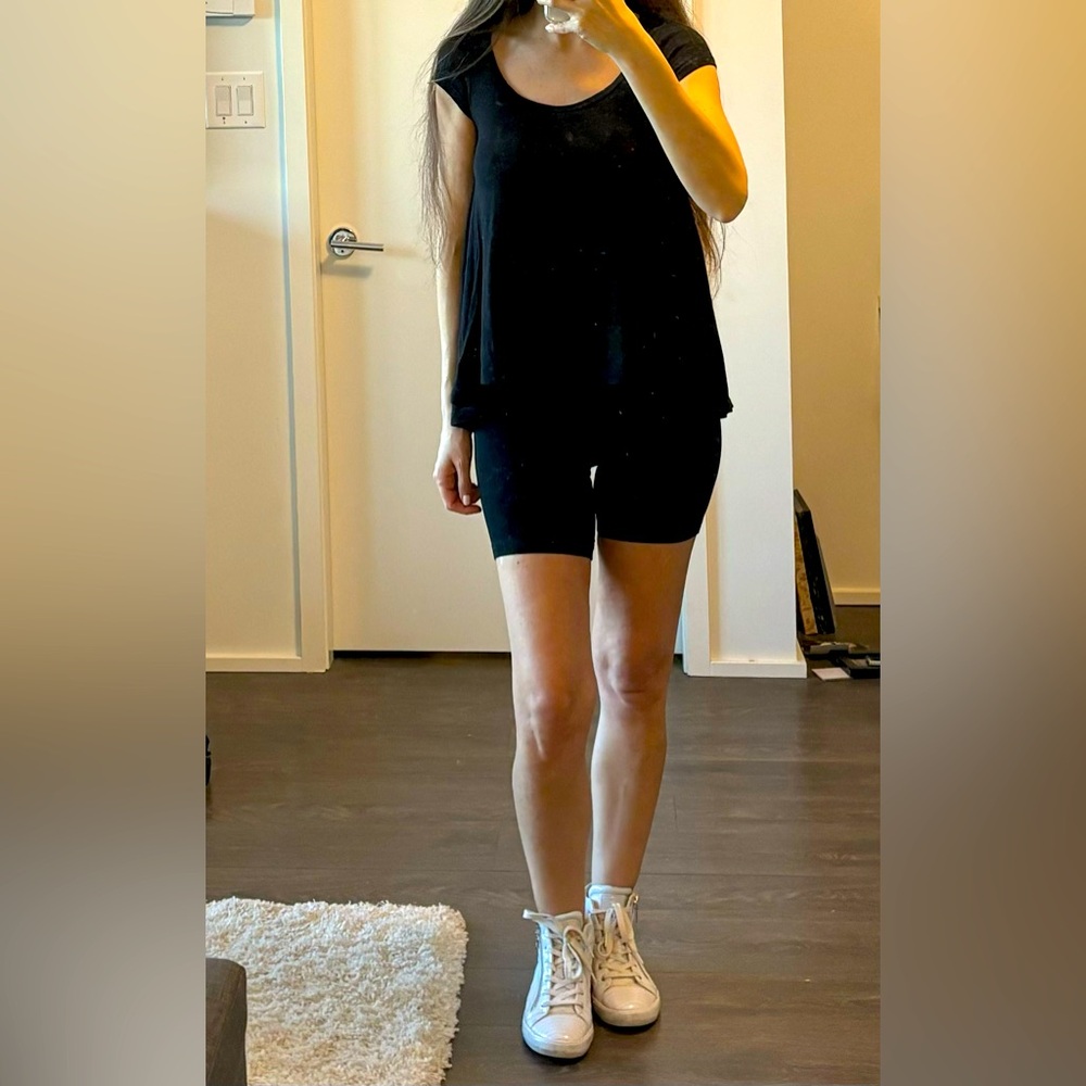 Aline short sleeve high low tee